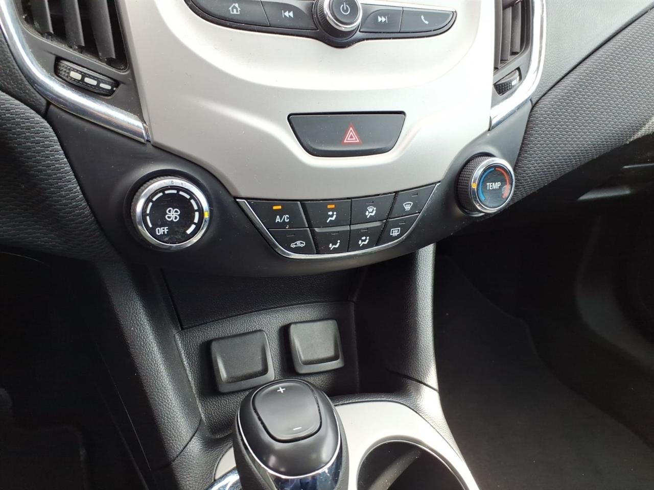 Chevrolet Cruze LS Auto 2018
