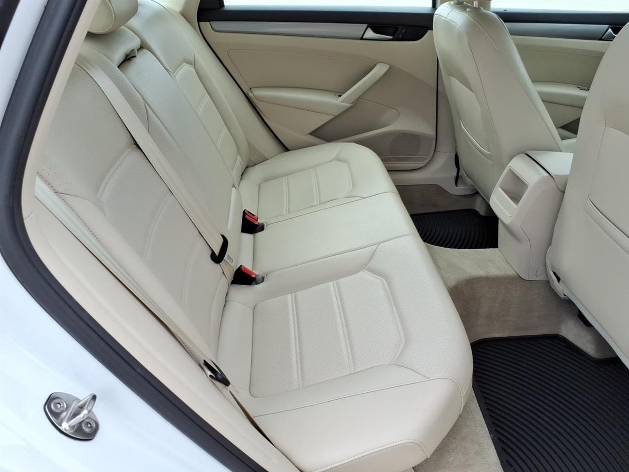 Volkswagen Passat Sport 5M 2015