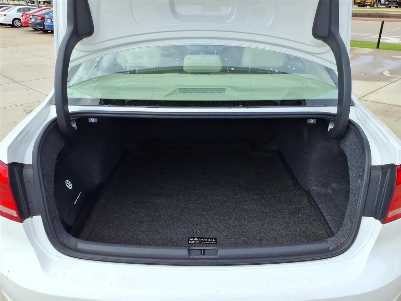 Volkswagen Passat Limited Edition 4D Sedan 2015