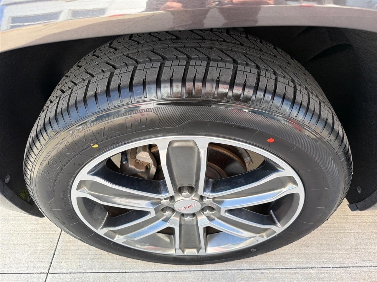 GMC Acadia Denali AWD 2018