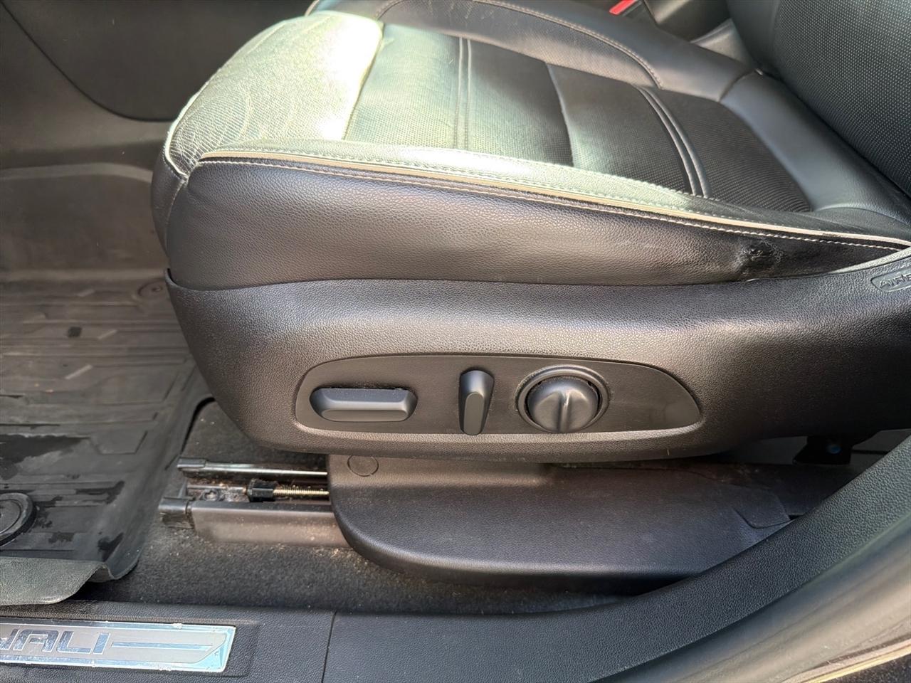 GMC Acadia Denali AWD 2018