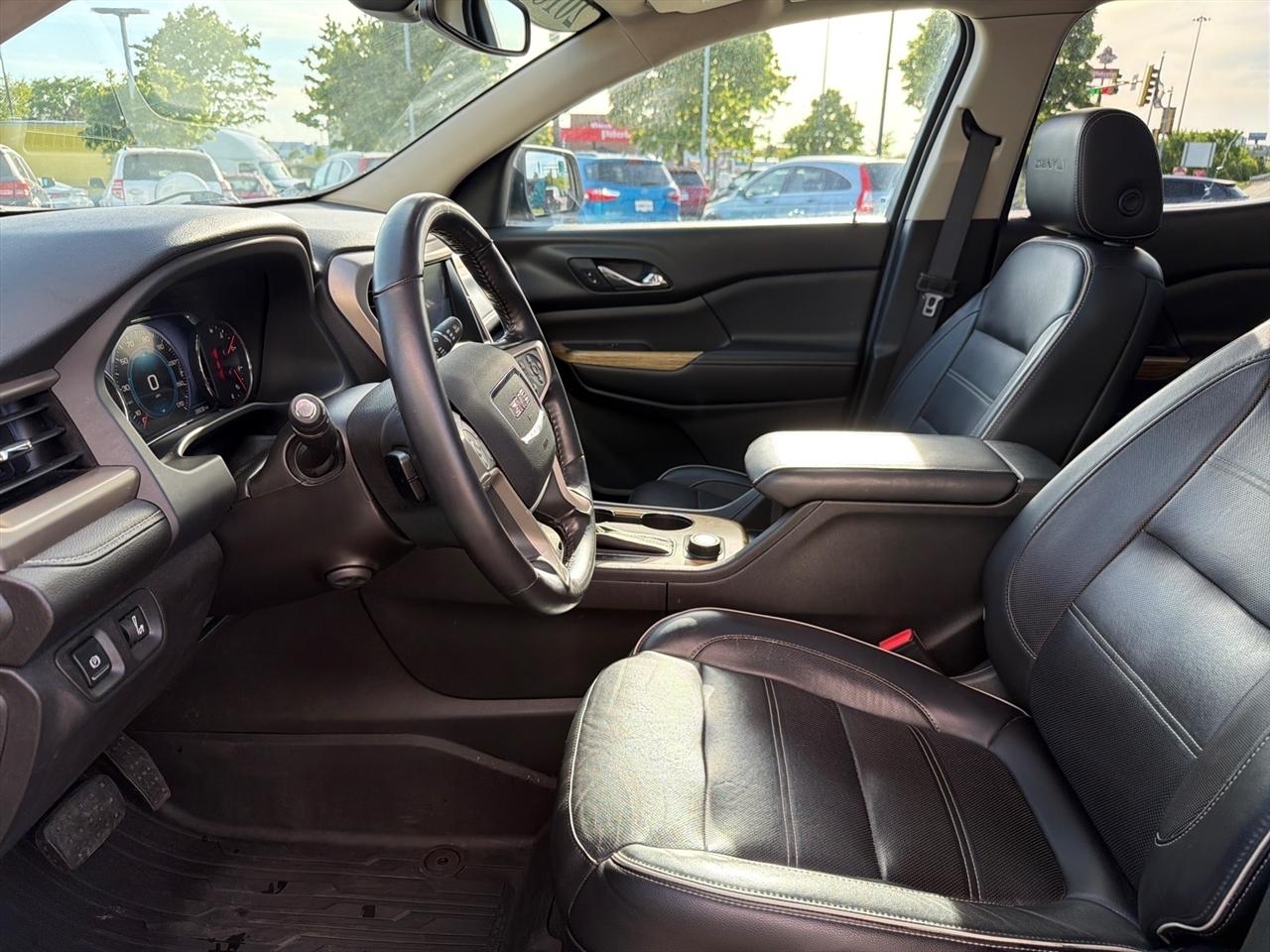 GMC Acadia Denali AWD 2018