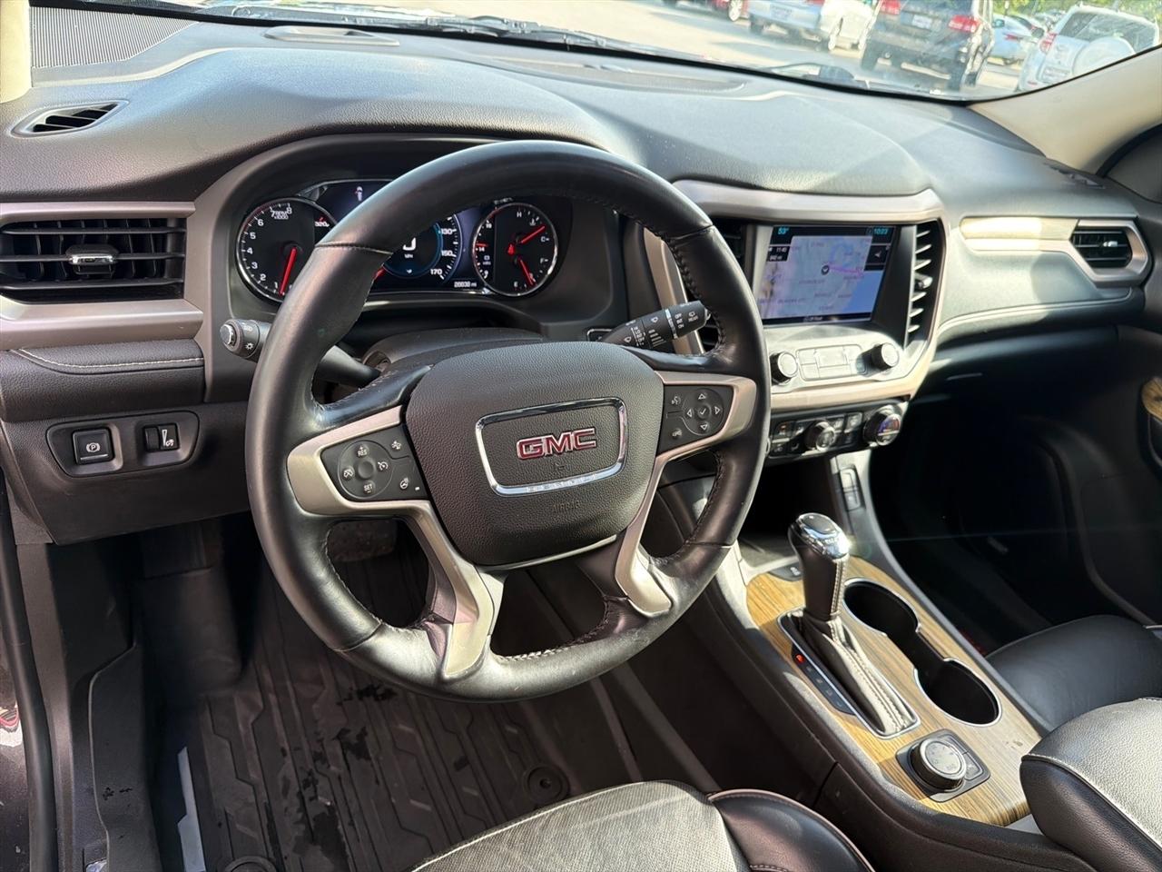 GMC Acadia Denali AWD 2018