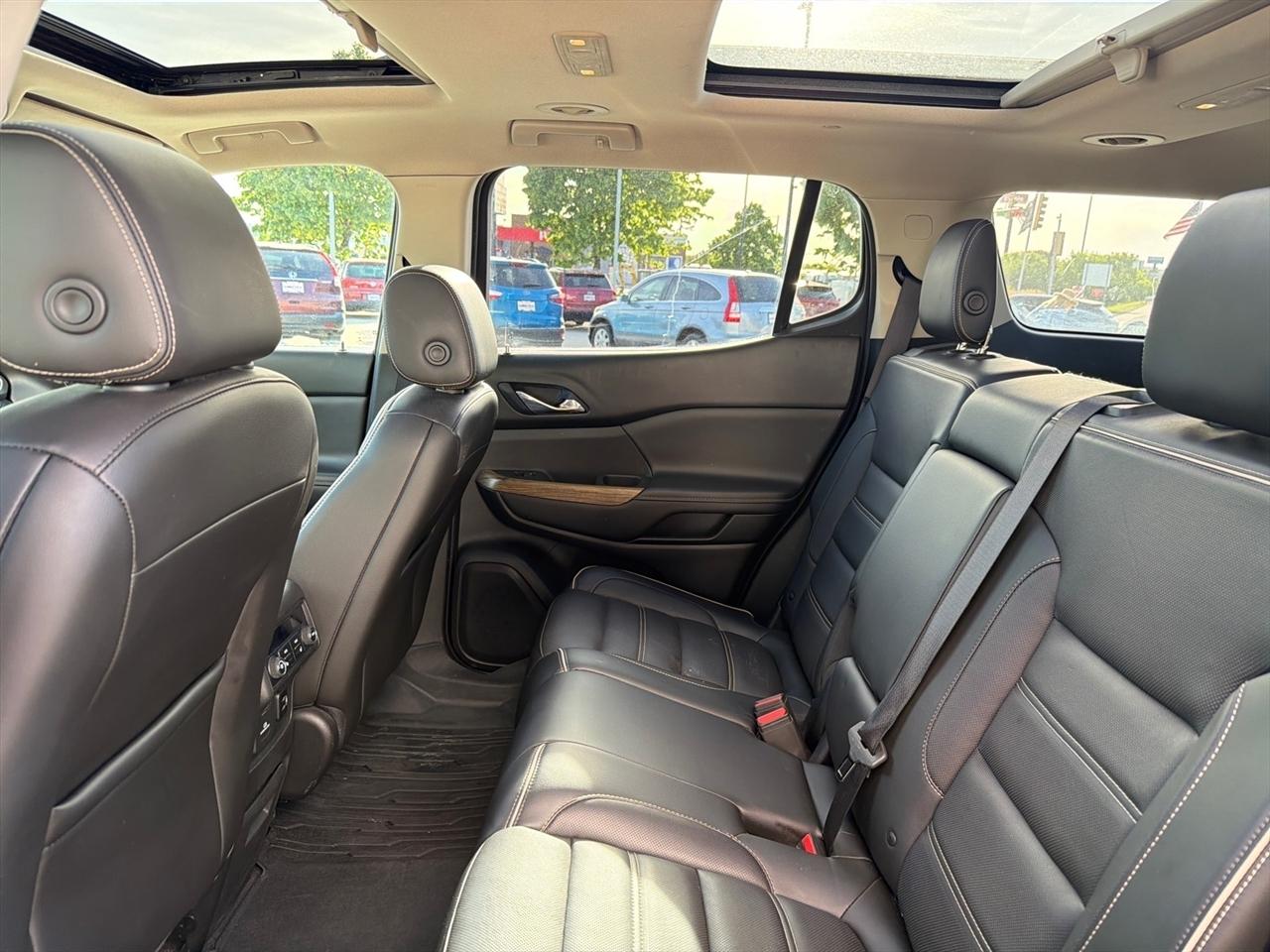 GMC Acadia Denali AWD 2018