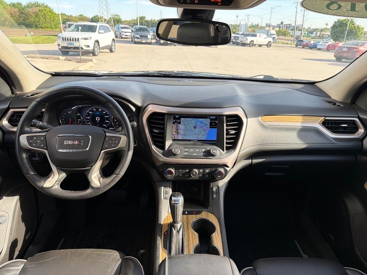 GMC Acadia Denali AWD 2018