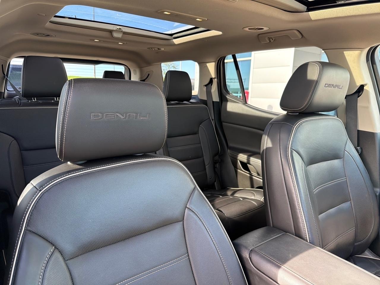 GMC Acadia Denali AWD 2018