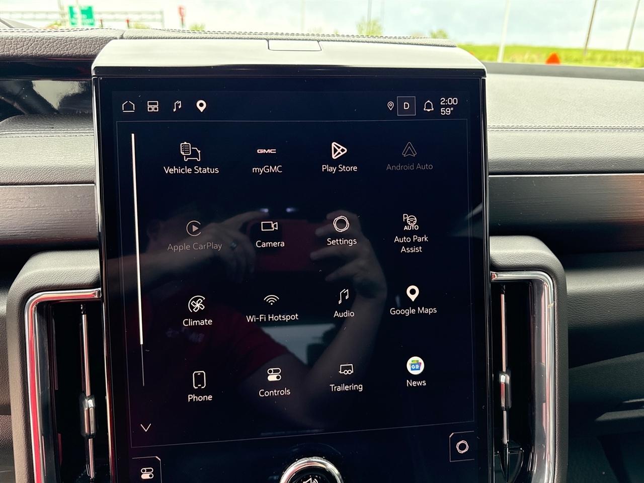 GMC Yukon XL Denali 4WD 2025