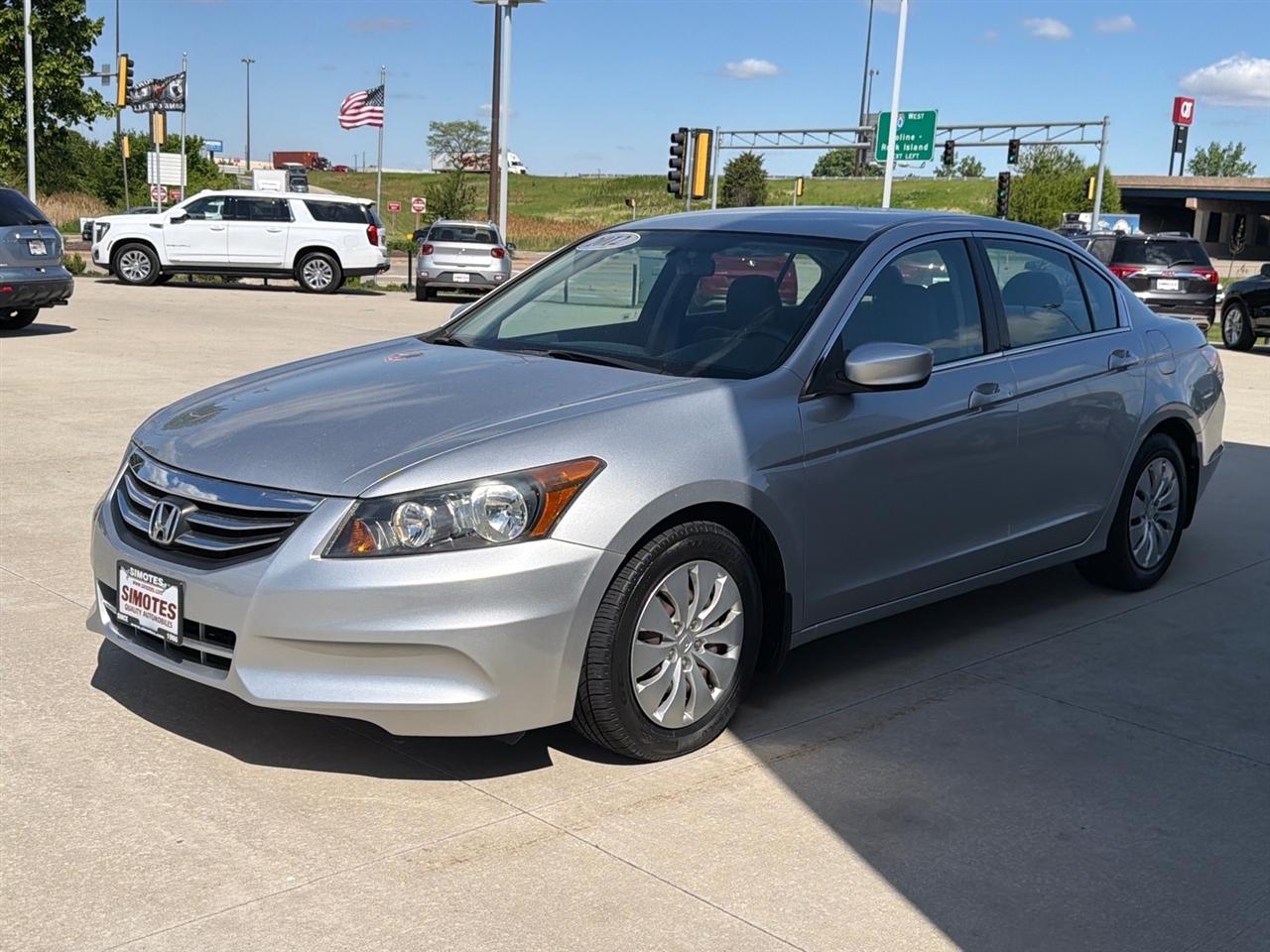 Honda Accord LX sedan AT 2012