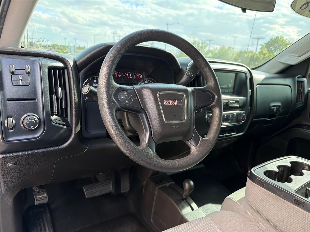 GMC Sierra 1500 Base Crew Cab Long Box 4WD 2018