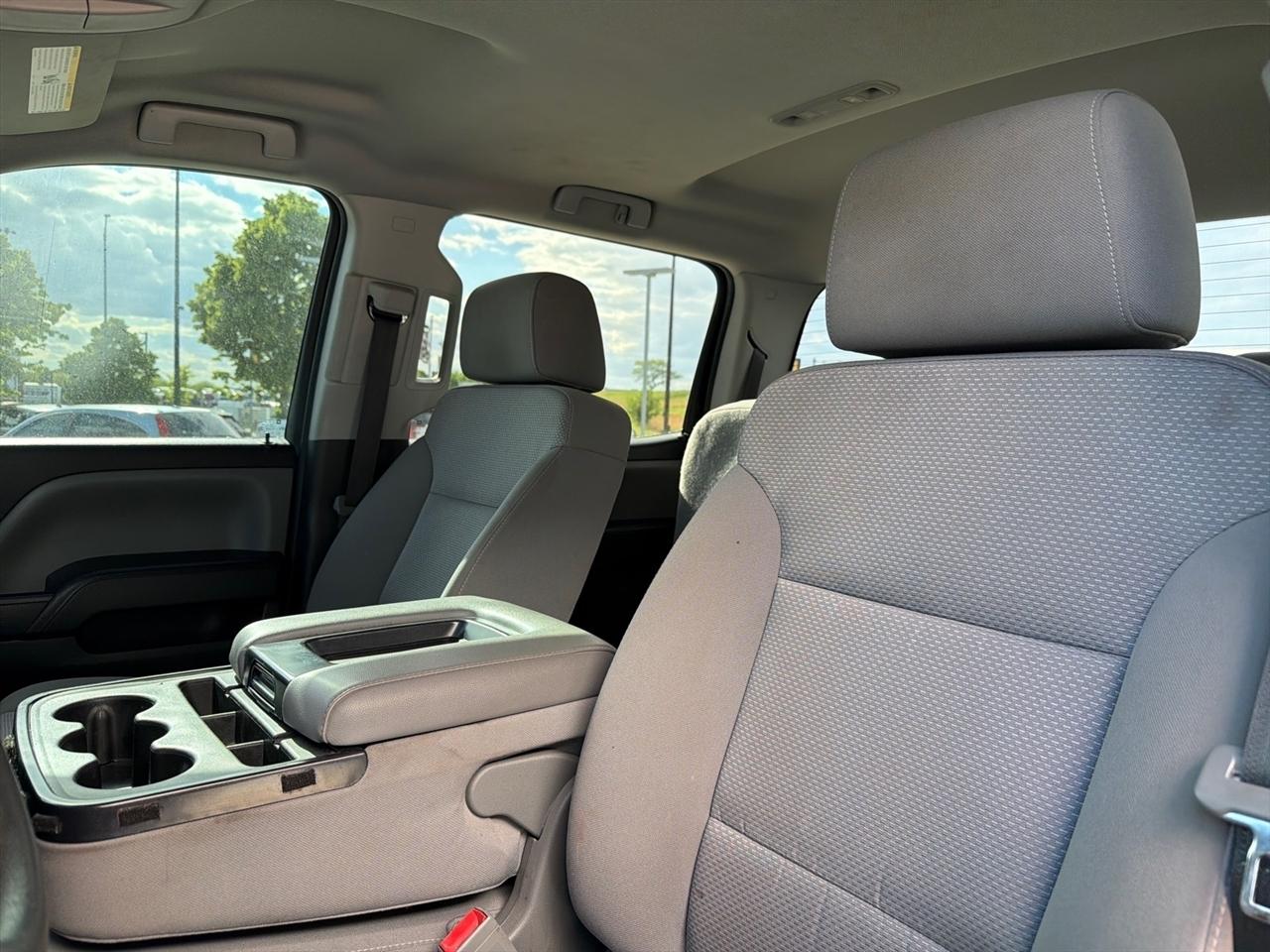 GMC Sierra 1500 Base Crew Cab Long Box 4WD 2018