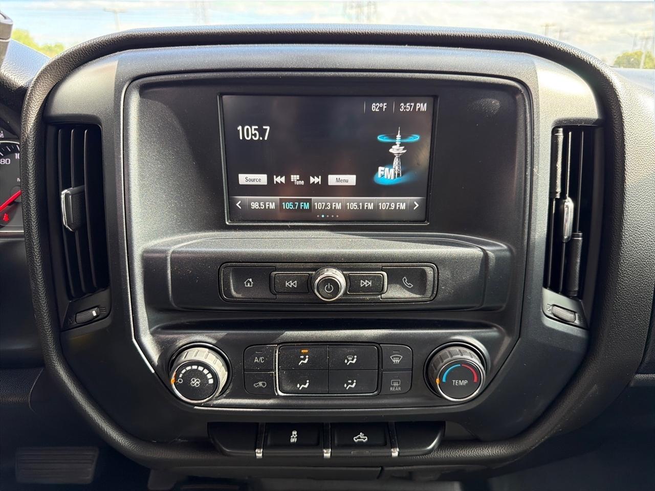 GMC Sierra 1500 Base Crew Cab Long Box 4WD 2018