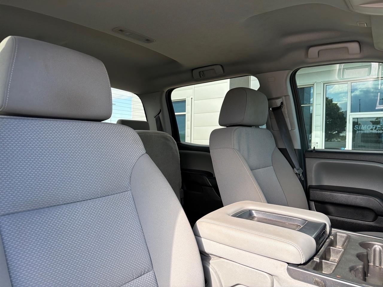 GMC Sierra 1500 Base Crew Cab Long Box 4WD 2018