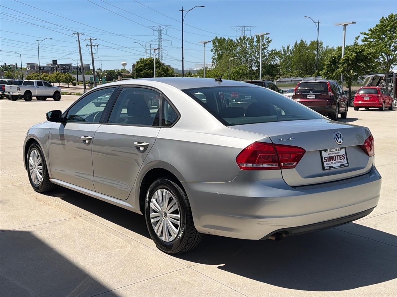 Volkswagen Passat 1.8T Wolfsburg AT 2014