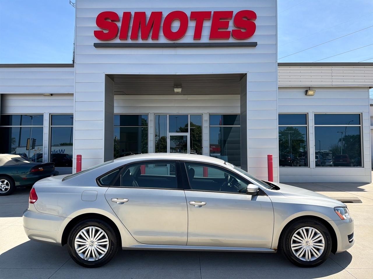 2014 Volkswagen Passat 1.8T Wolfsburg AT