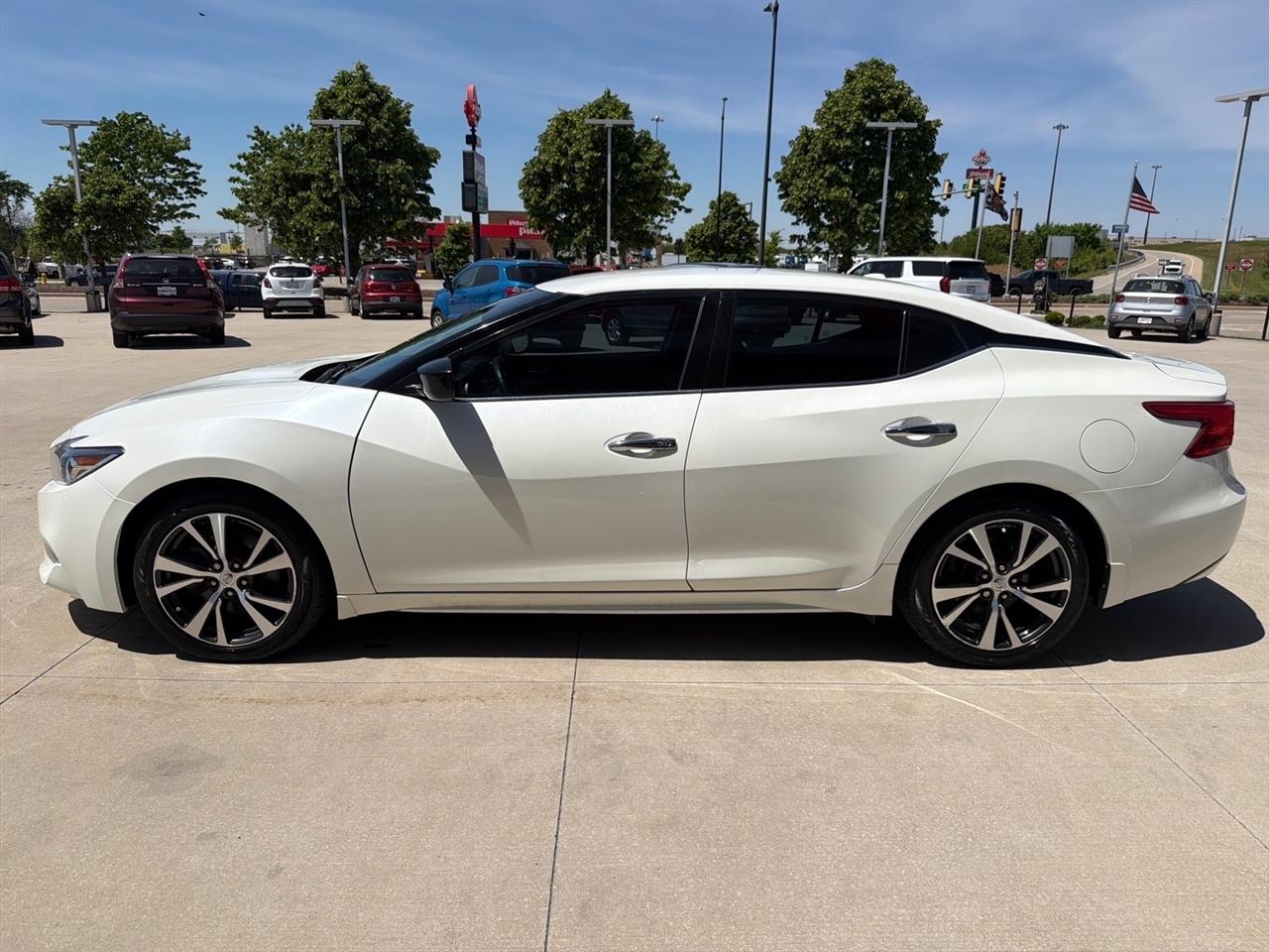 Nissan Maxima 3.5 S 2016