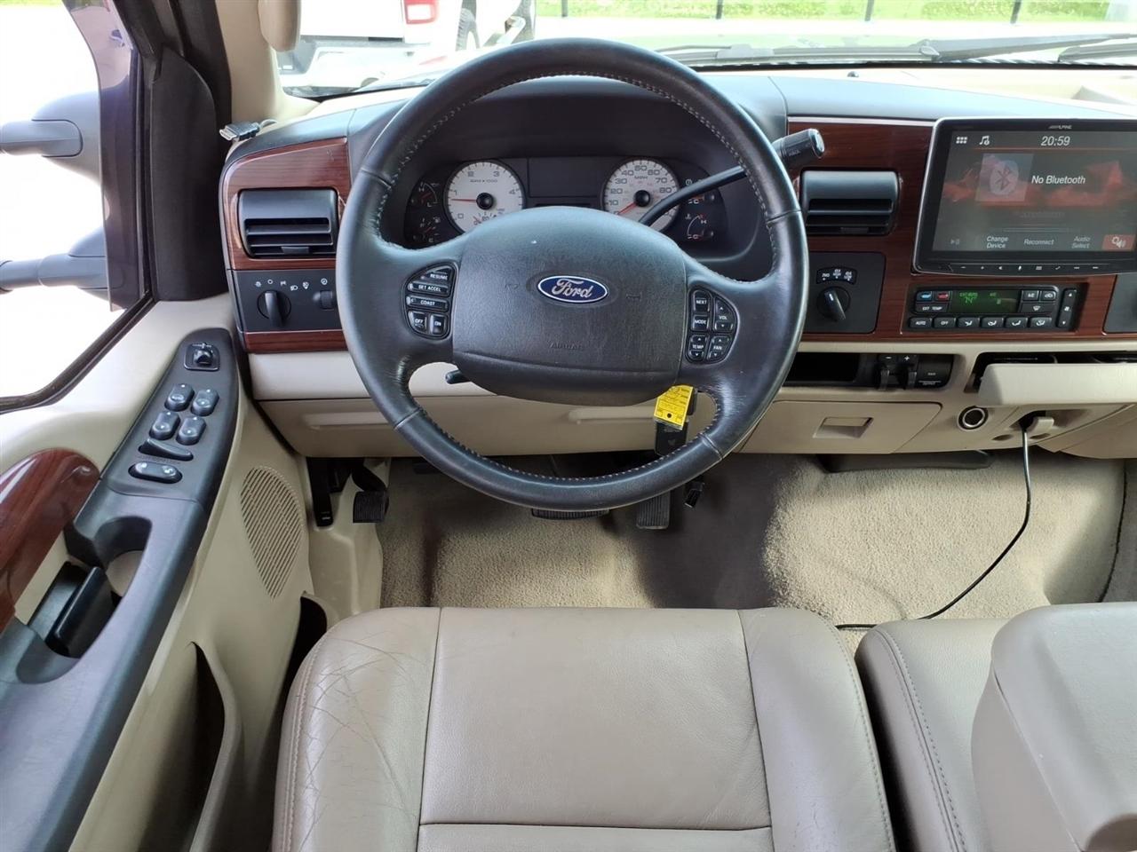 Ford F-350 SD XLT Crew Cab 4WD 2005