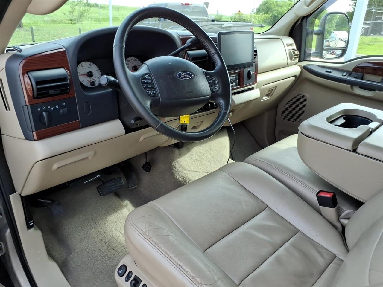 Ford F-350 SD XLT Crew Cab 4WD 2005