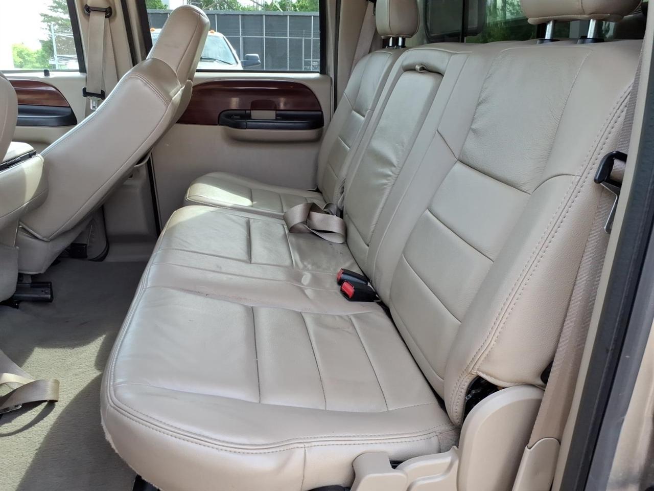 Ford F-350 SD XLT Crew Cab 4WD 2005