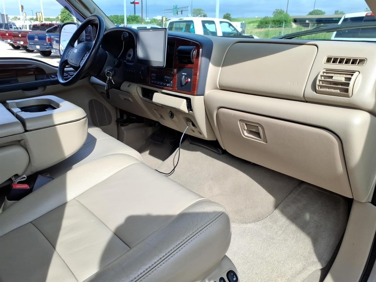 Ford F-350 SD XLT Crew Cab 4WD 2005