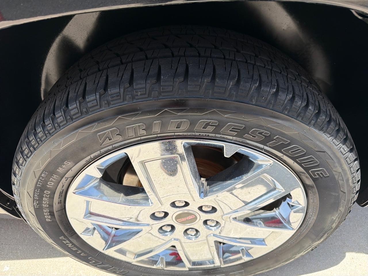 GMC Acadia Denali AWD 2013