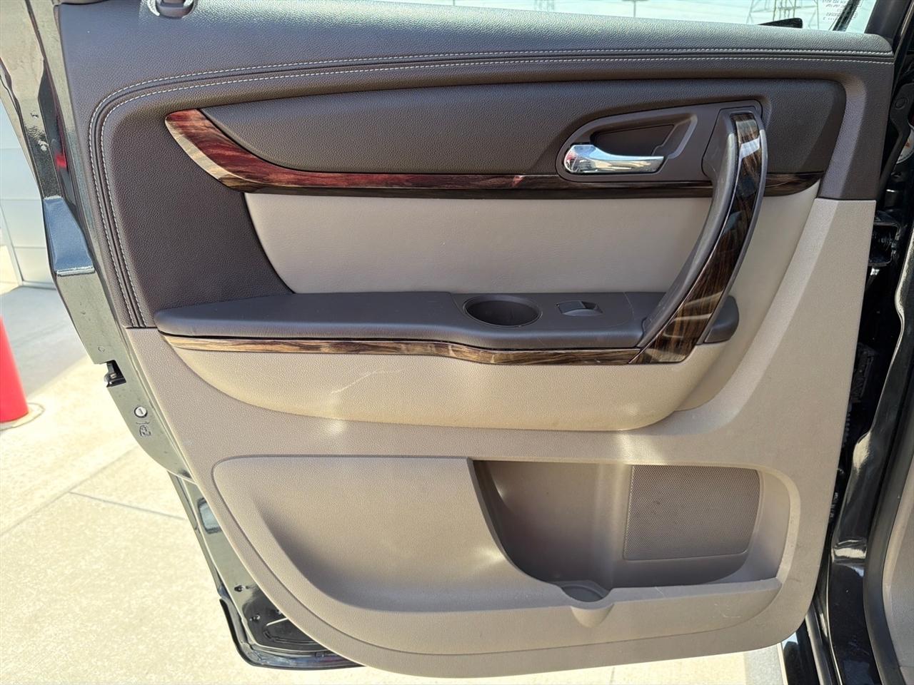 GMC Acadia Denali AWD 2013