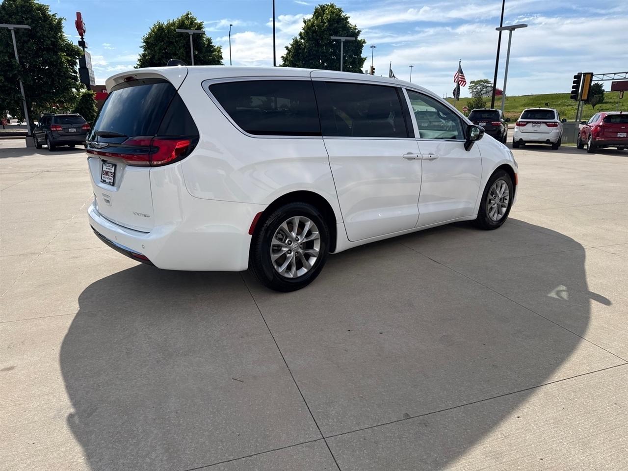 Chrysler Pacifica Limited 2026