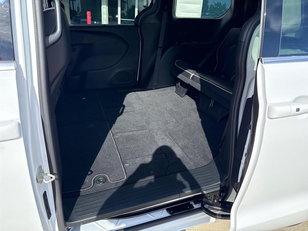 Chrysler Pacifica Limited 2026
