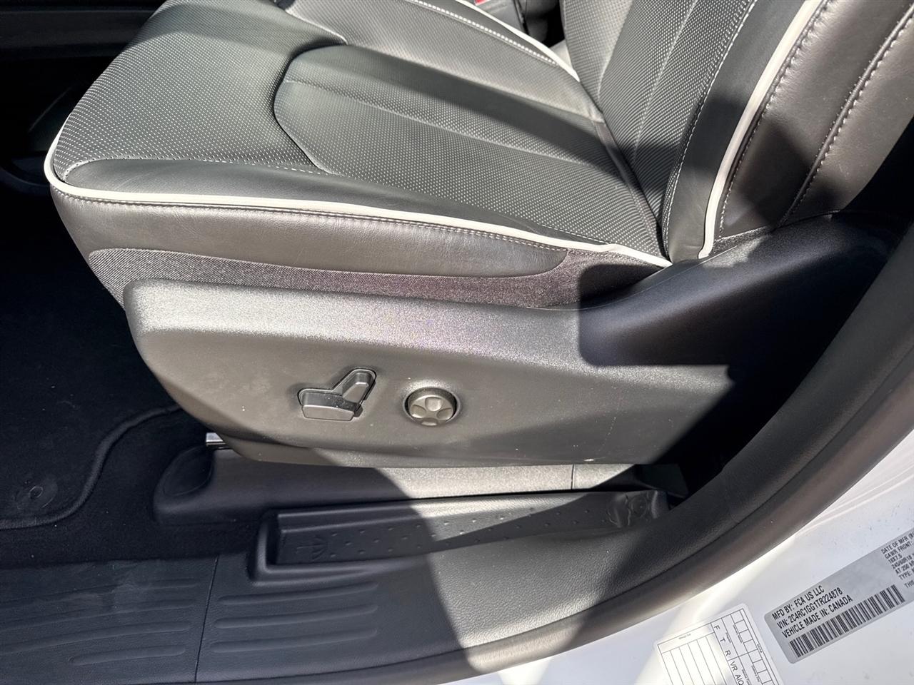 Chrysler Pacifica Limited 2026