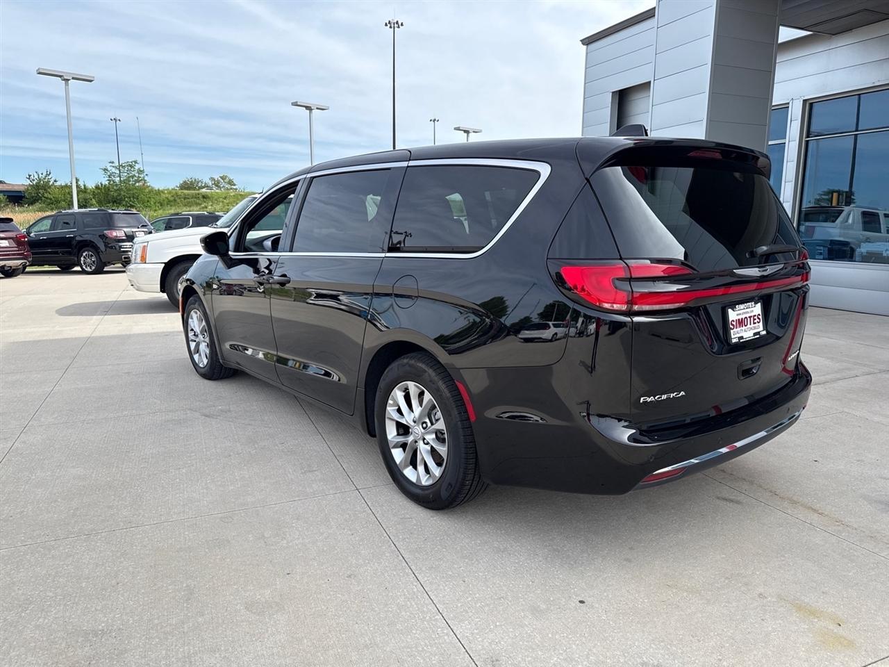 Chrysler Pacifica Limited 2026