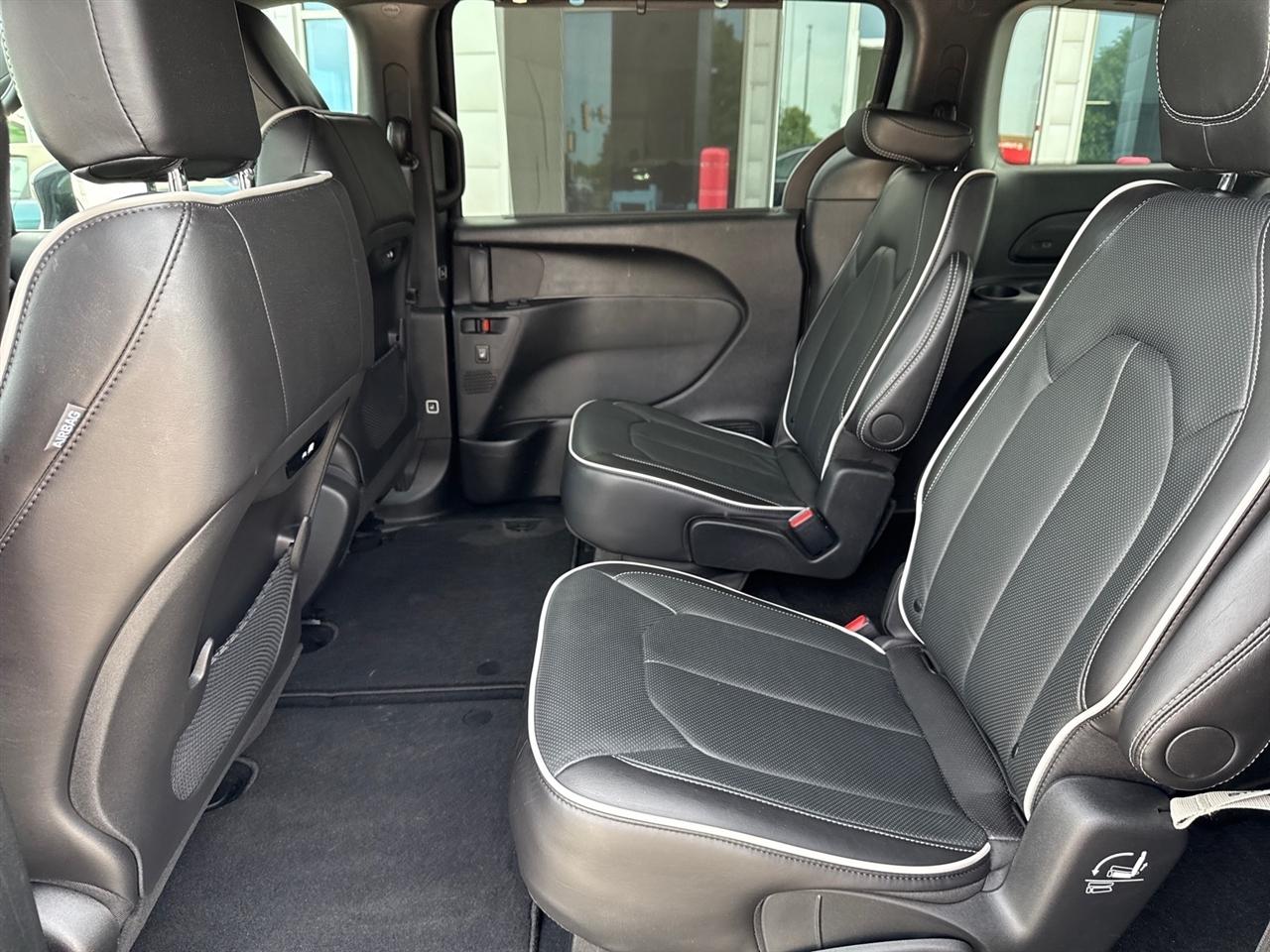 Chrysler Pacifica Limited 2026