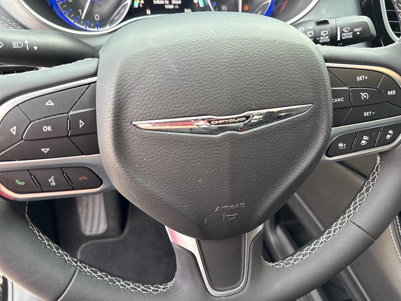 Chrysler Pacifica Limited 2026