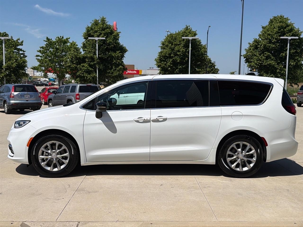 Chrysler Pacifica Limited 2026