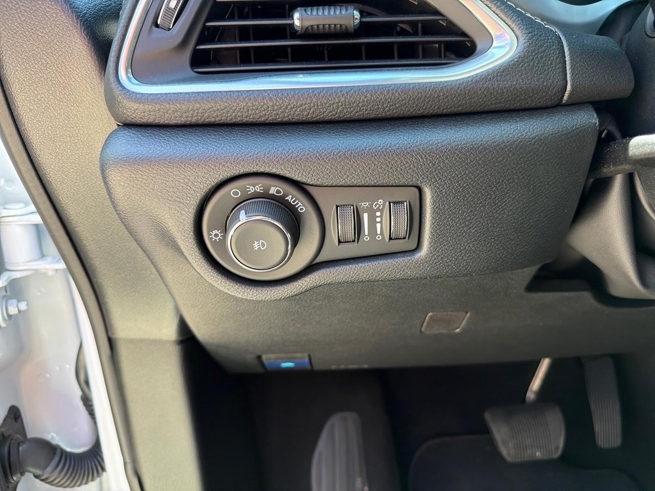 Chrysler Pacifica Limited 2026