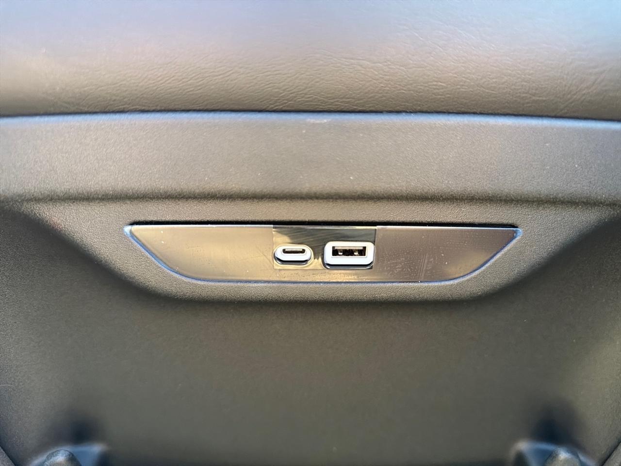 Chrysler Pacifica Limited 2026
