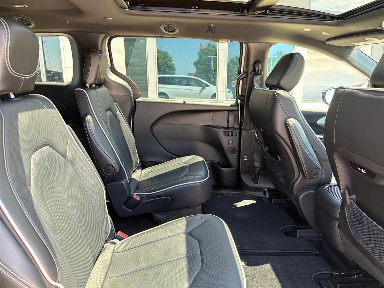Chrysler Pacifica Limited 2026