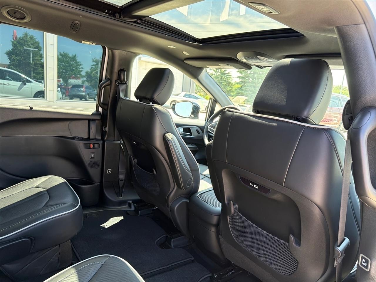 Chrysler Pacifica Limited 2026