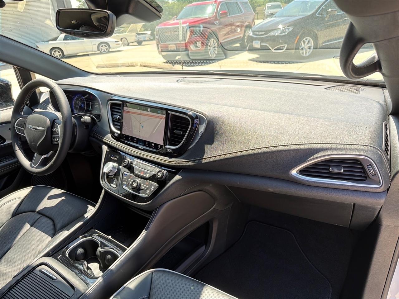 Chrysler Pacifica Limited 2026
