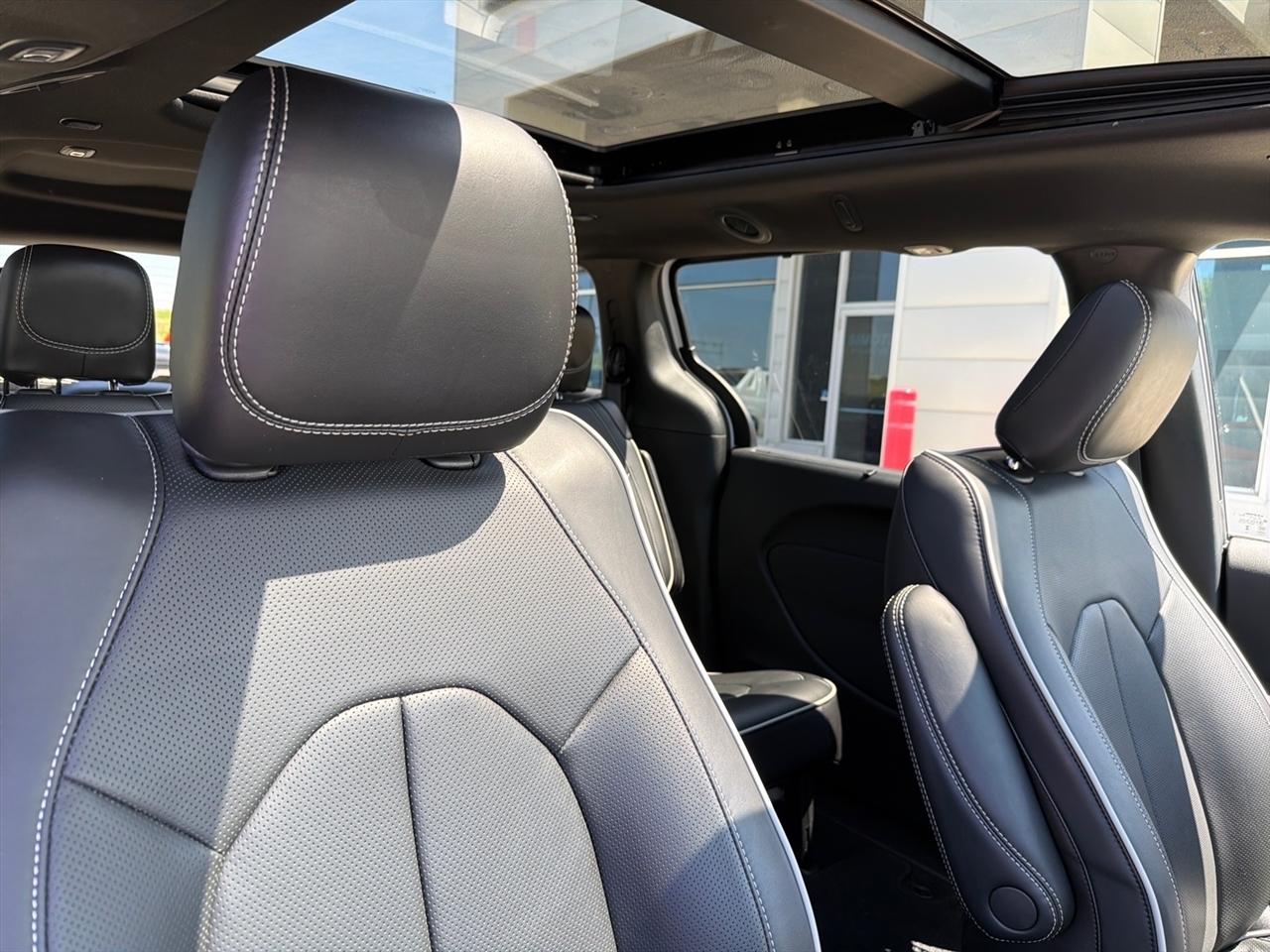Chrysler Pacifica Limited 2026