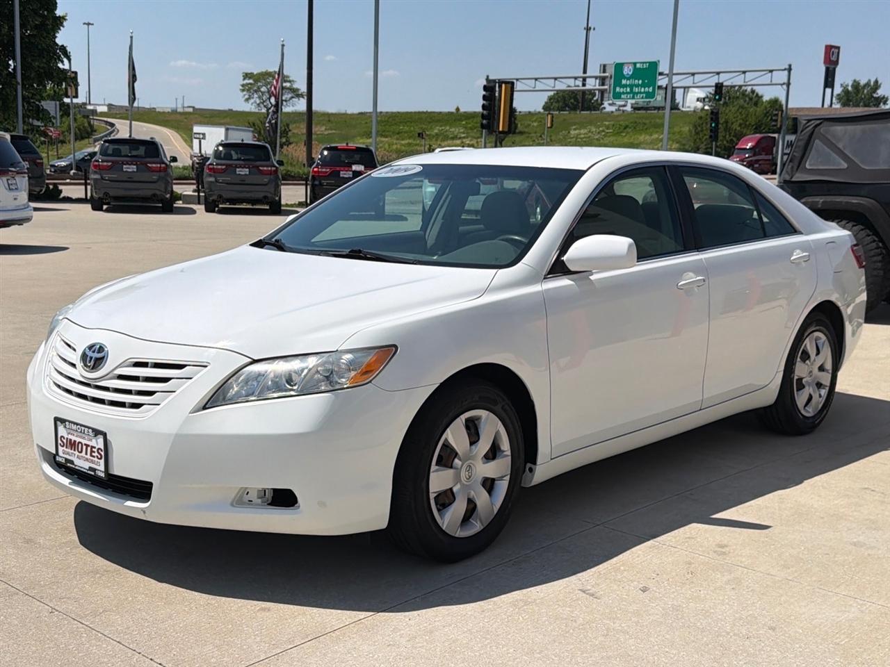 Toyota Camry LE 5-Spd AT 2009
