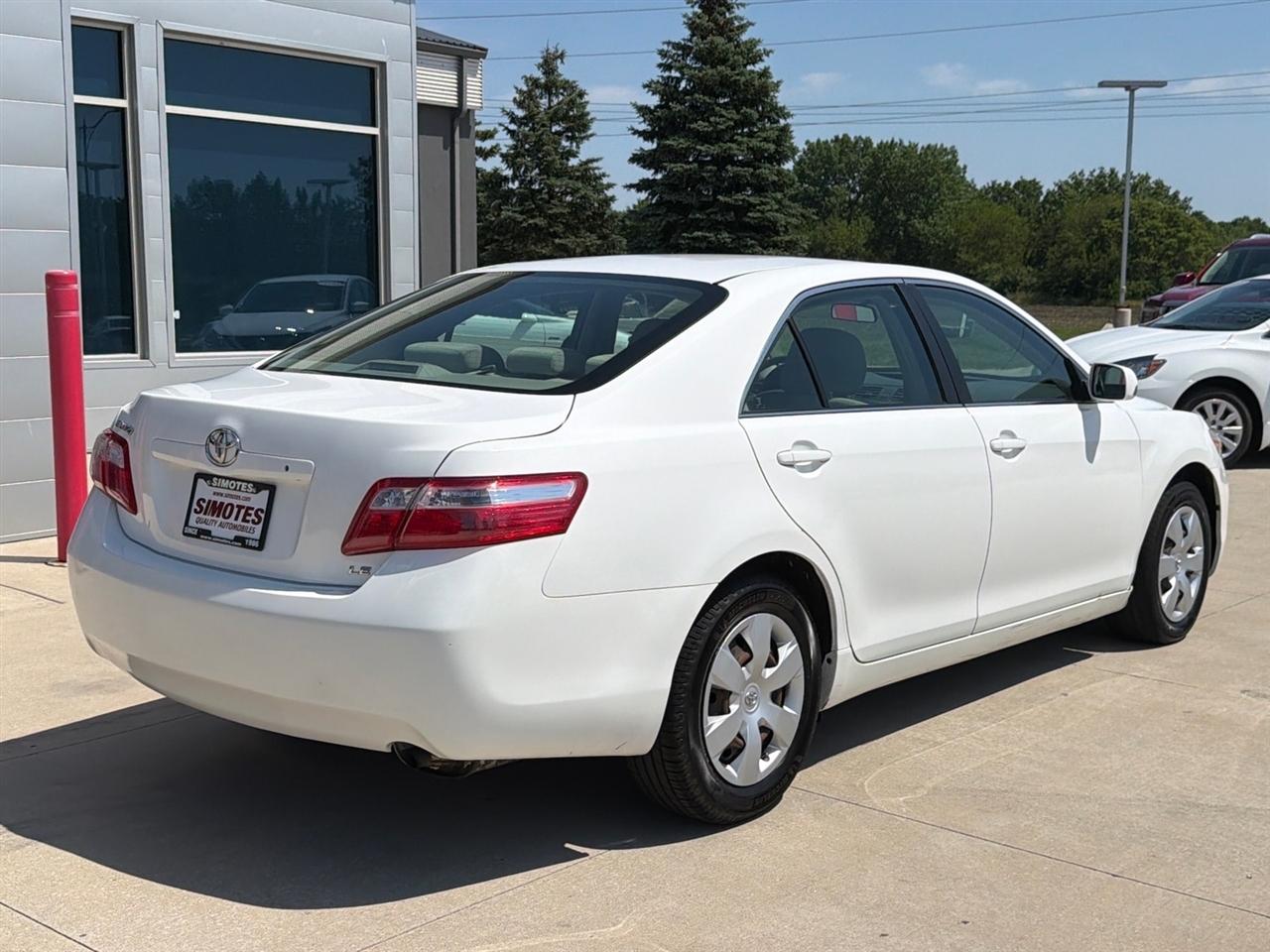 Toyota Camry LE 5-Spd AT 2009