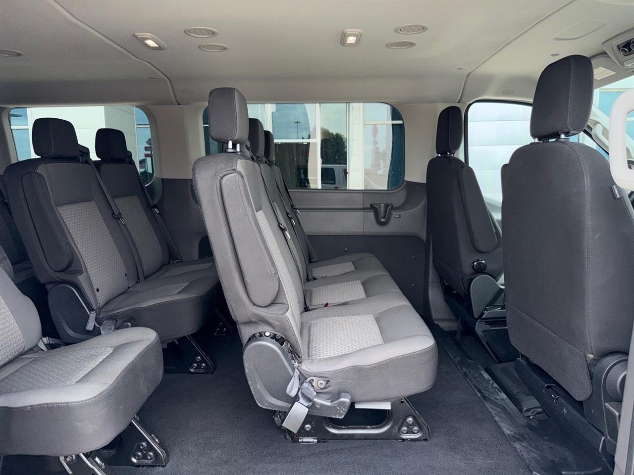 Ford Transit 350 Wagon Low Roof XLT w/Sliding Pass. 148-in. WB 2024