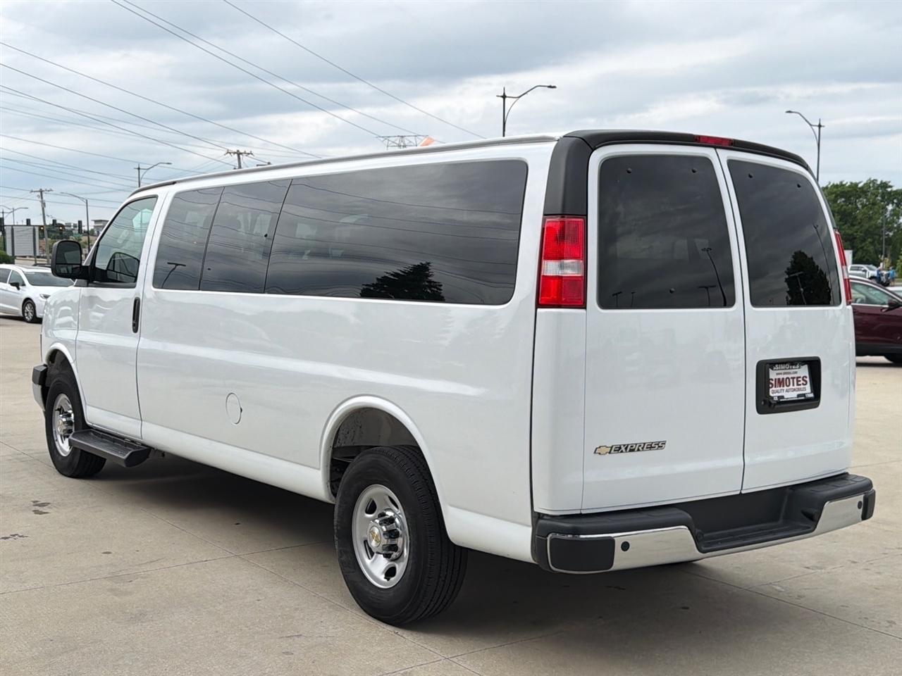 Chevrolet Express LT 3500 Extended 2025