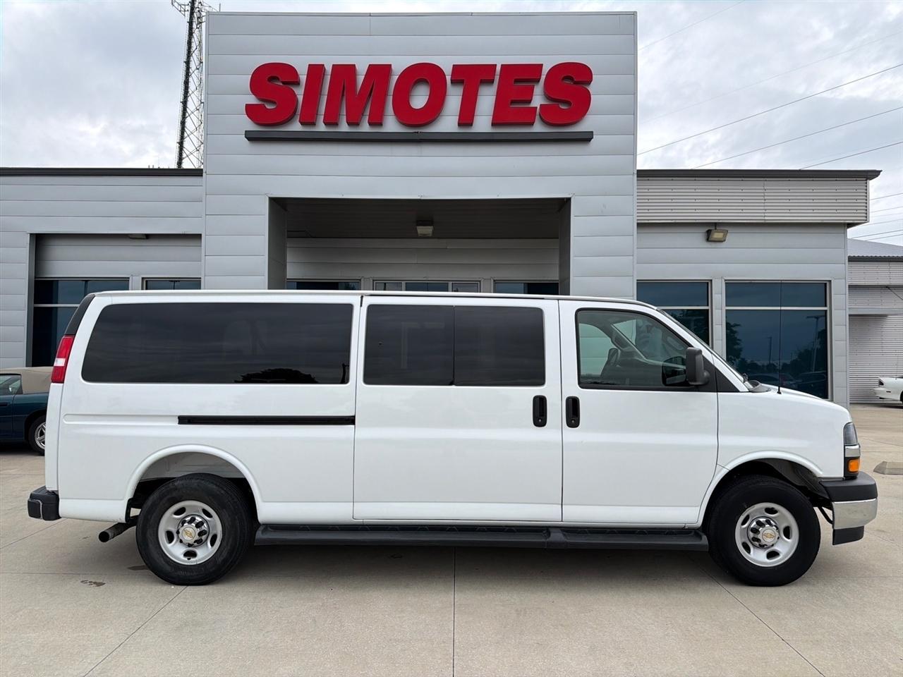 2025 Chevrolet Express LT 3500 Extended