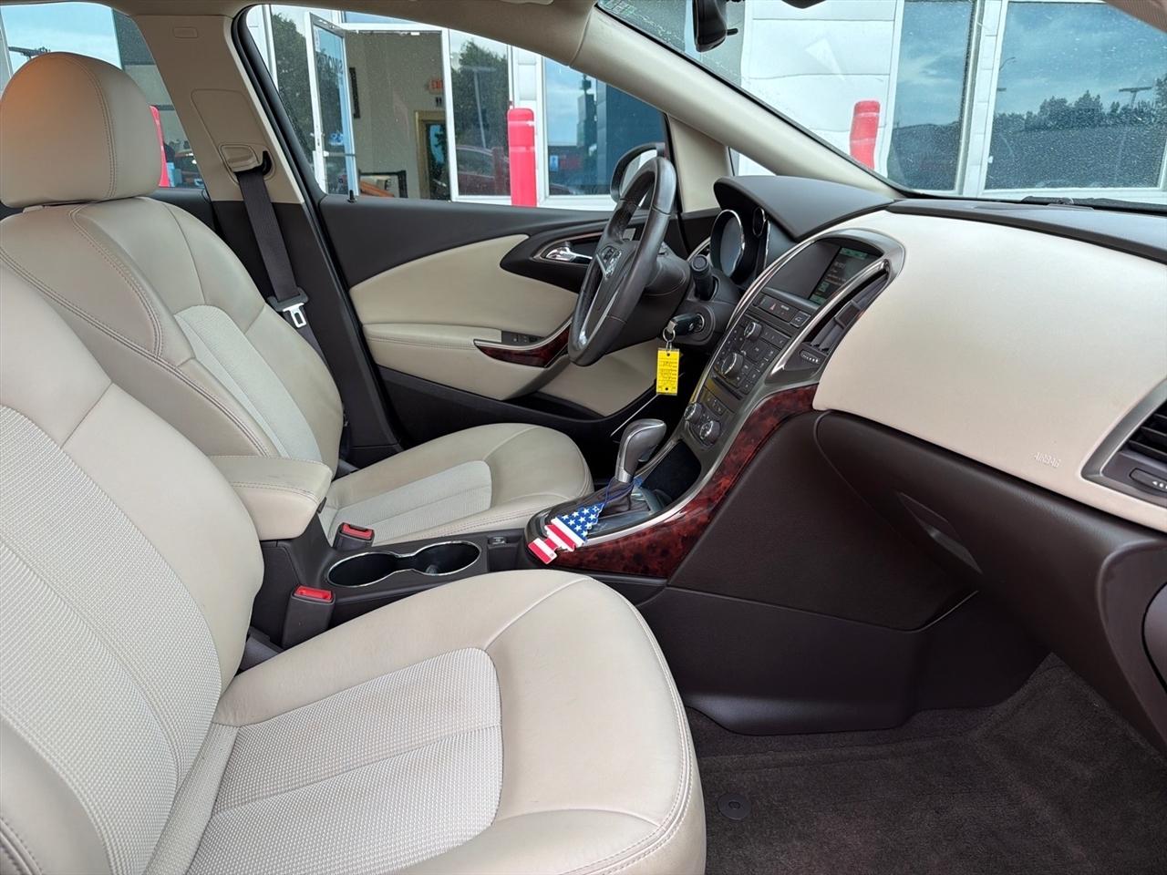 Buick Verano Base 2014