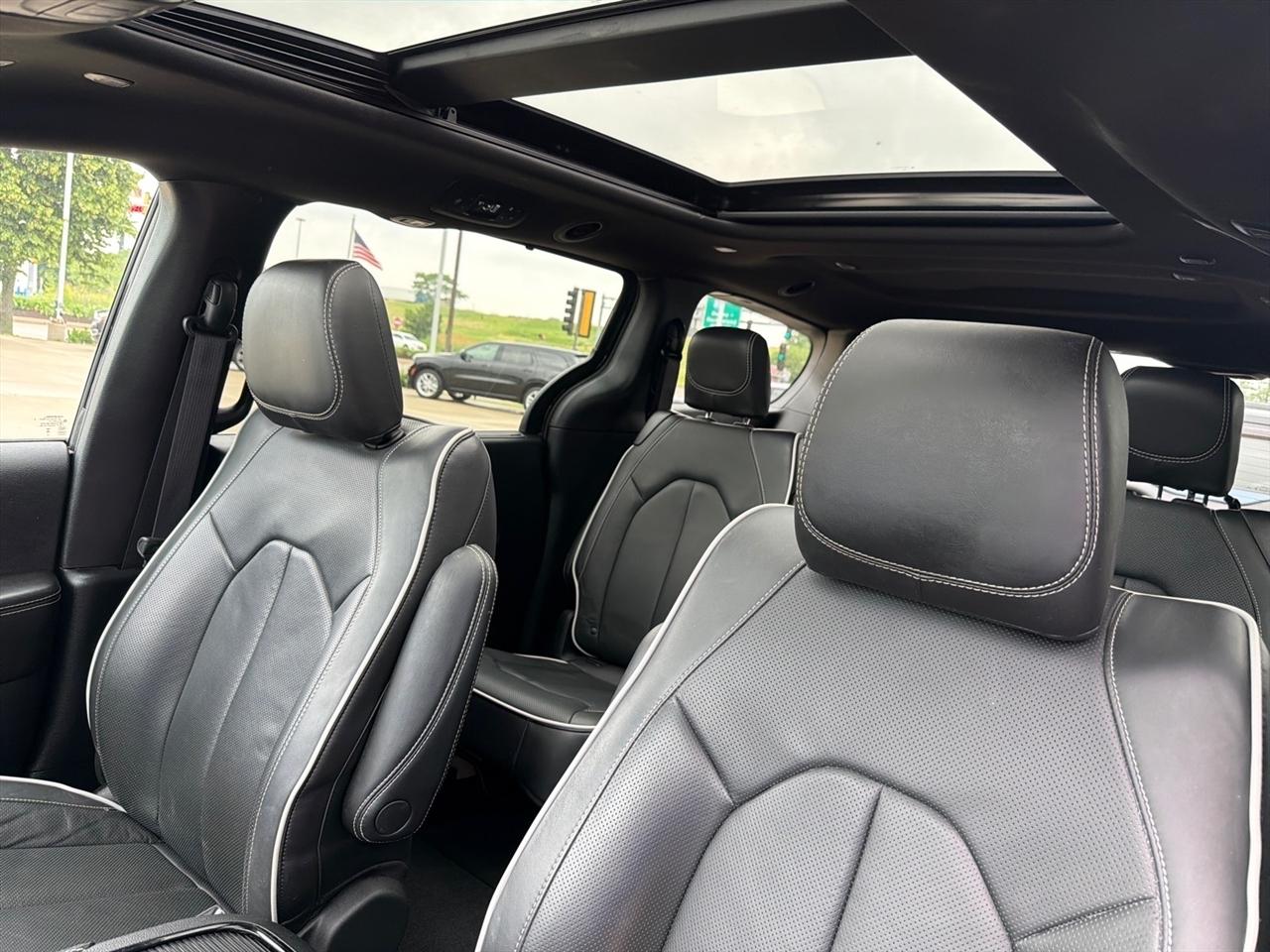Chrysler Pacifica Limited 2026
