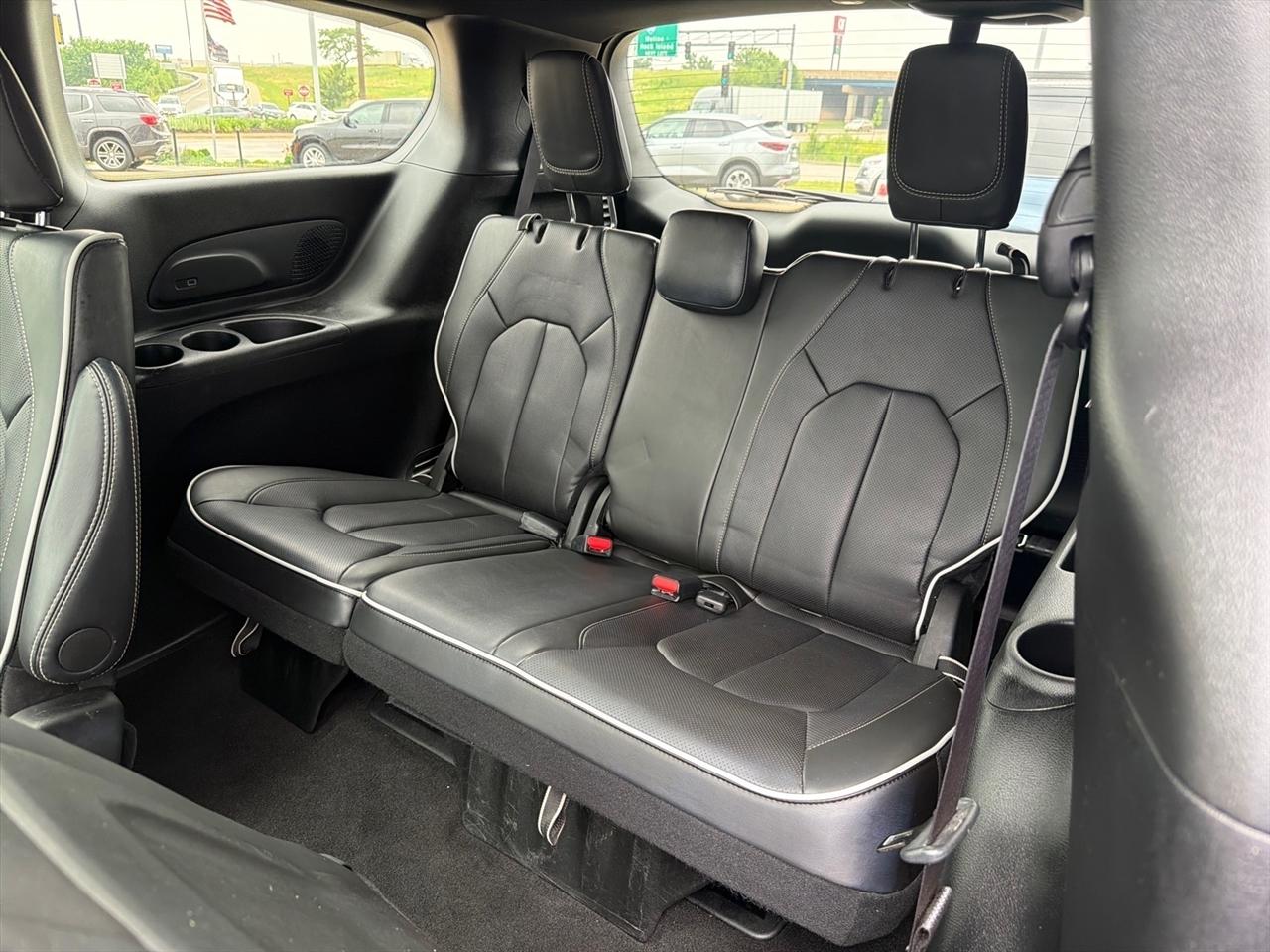 Chrysler Pacifica Limited 2026