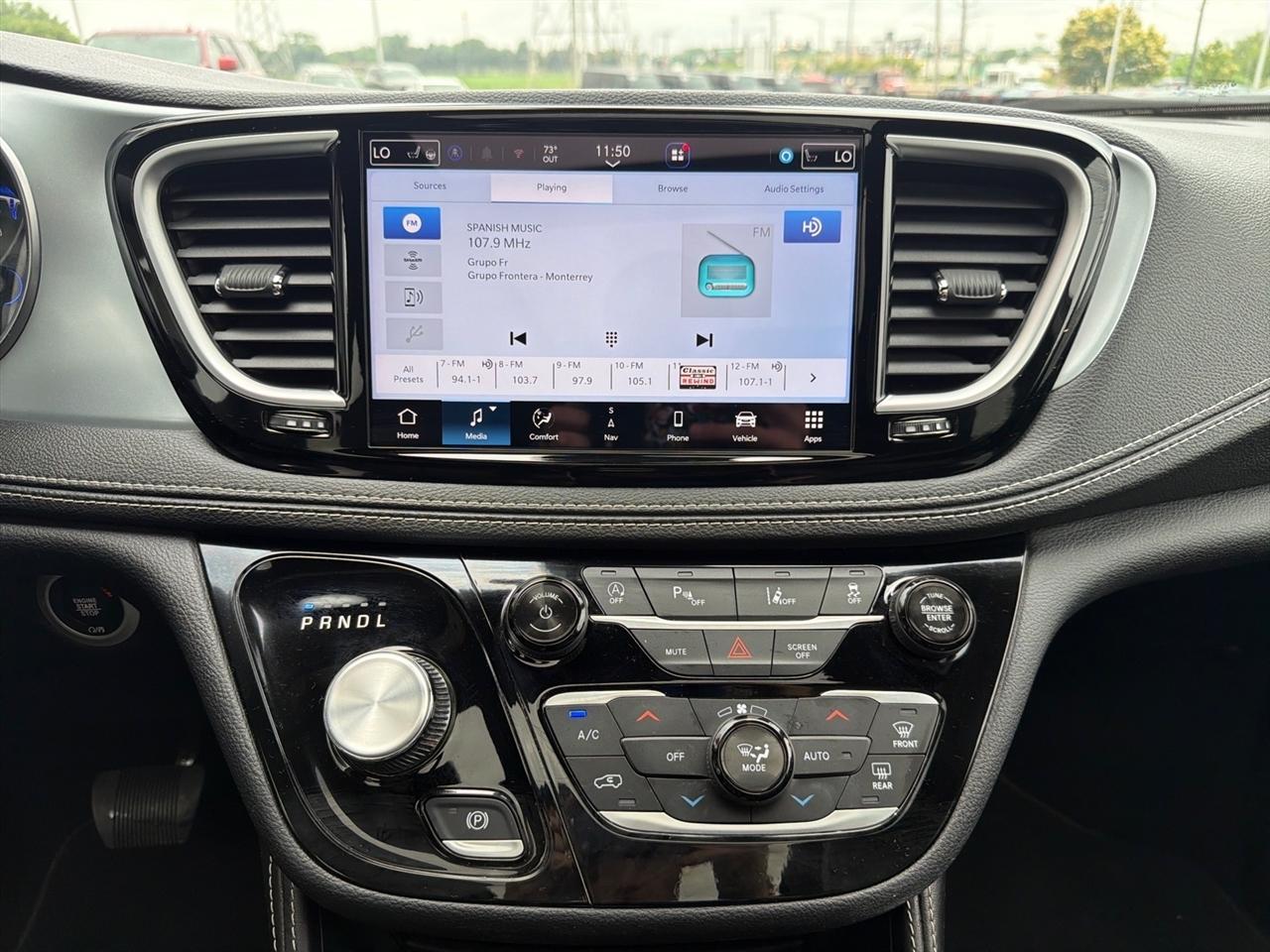 Chrysler Pacifica Limited 2026