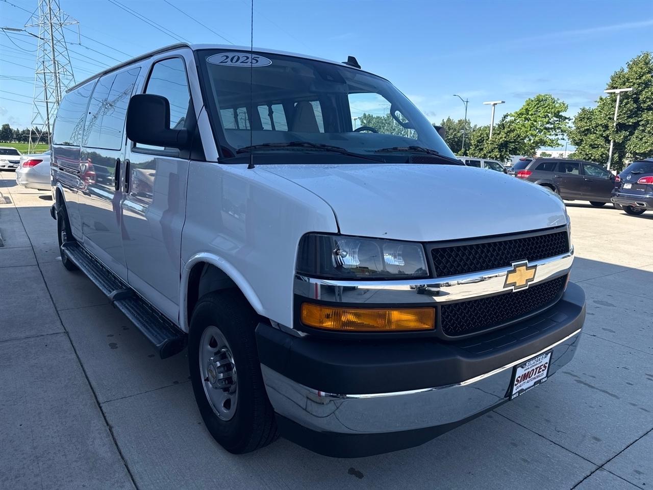 Chevrolet Express LT 3500 Extended 2025