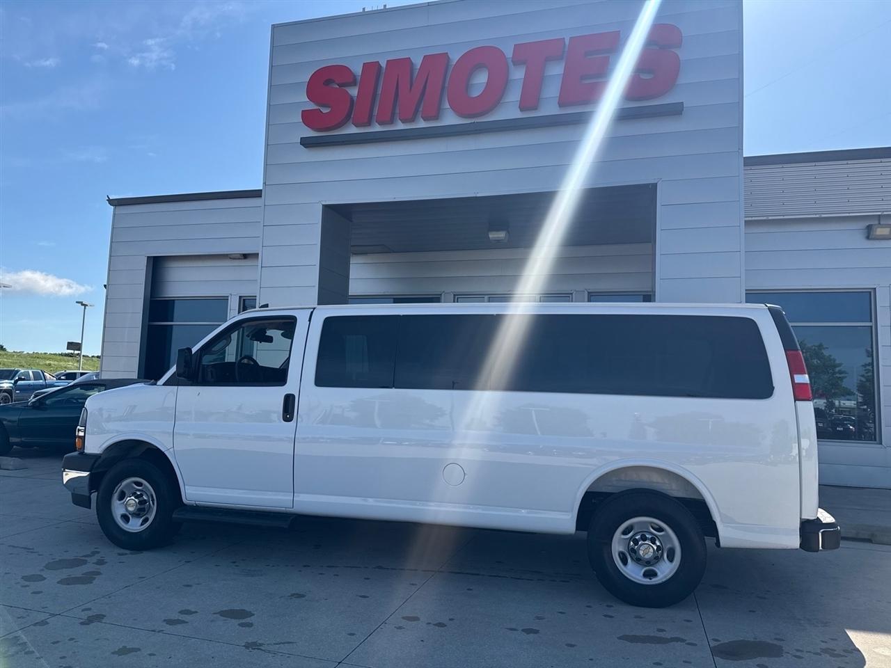 2025 Chevrolet Express LT 3500 Extended
