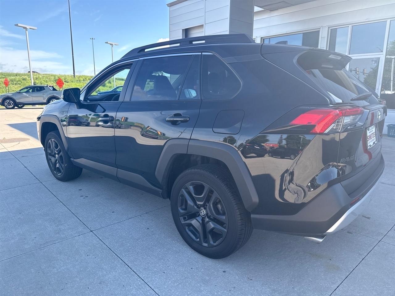 Toyota RAV4 Adventure AWD 2024